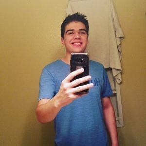 Meet your Posher, Alex